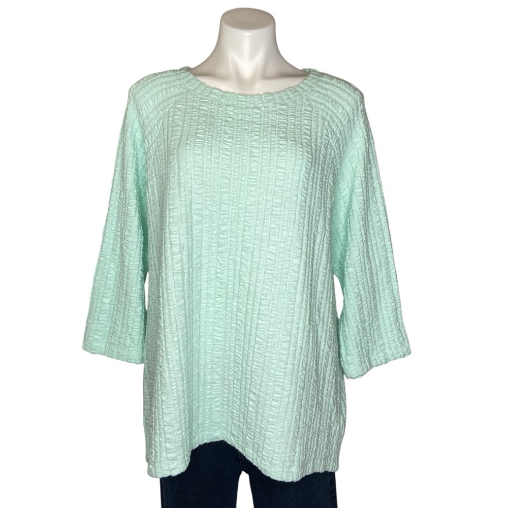 SOFT SURROUNDINGS Goldie  Textured Asymmetrical Back Button Top Mint 1X